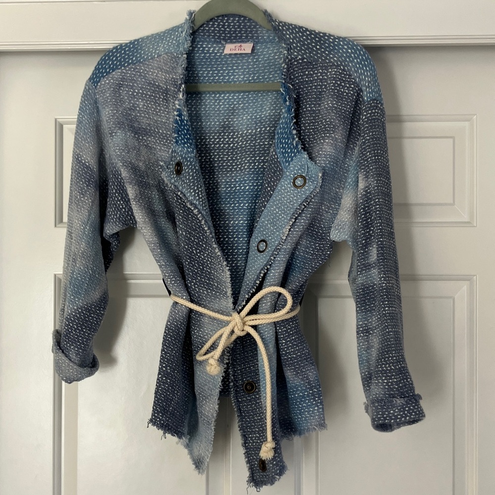 Stylish Blue Women's Cardigan with Belt